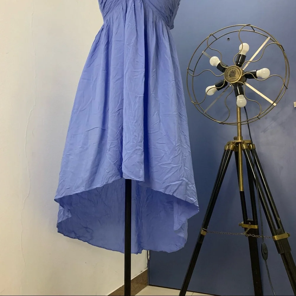 ๐ FOREVER NEW Dress with the Neck Design of Stitched Handcrafted Stones - Picture 8 of 11